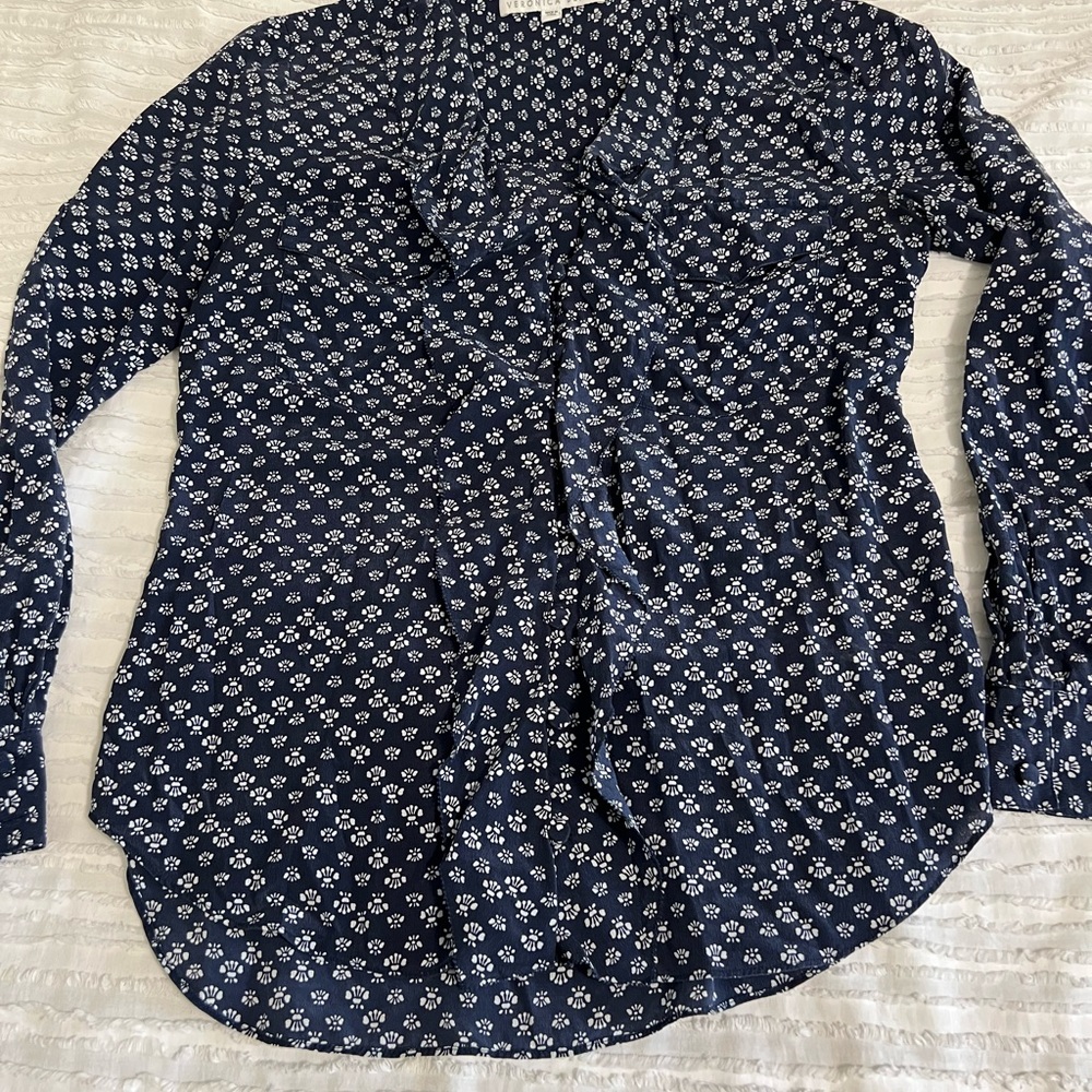 Veronica Beard Blue Long Sleeve Lotus Print Ruffle Front Blouse Size 6